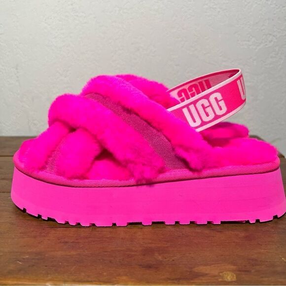 UGG Disco Cross Slide Slippers in Taffy Pink 7 - Picture 3 of 11